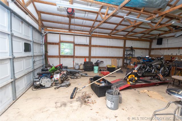 13205 S Ash Street, Claremore, OK 74017