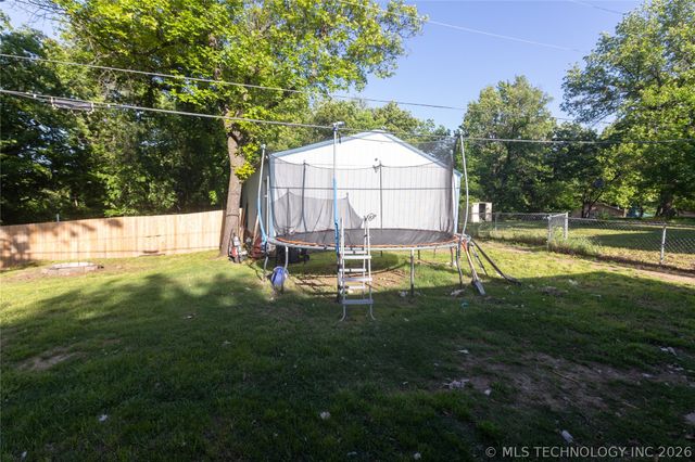 13205 S Ash Street, Claremore, OK 74017