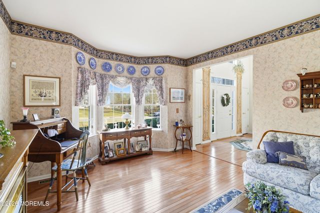 27 Rodeo Drive, West Creek, NJ 08092