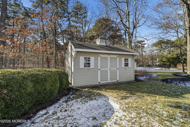 27 Rodeo Drive, West Creek, NJ 08092