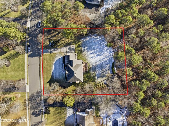 27 Rodeo Drive, West Creek, NJ 08092