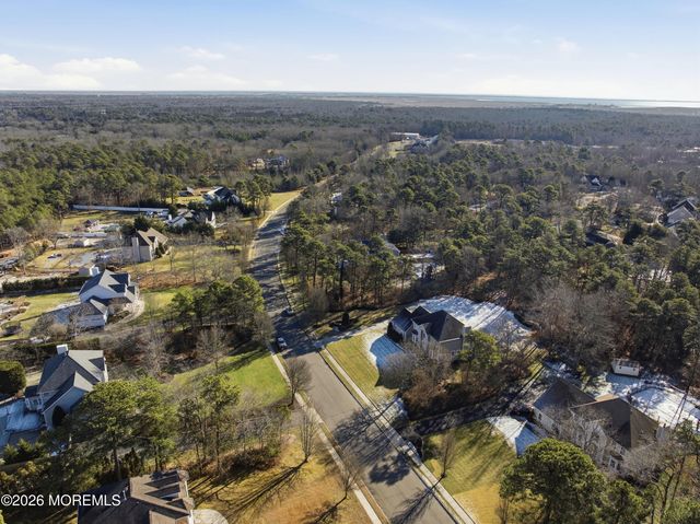 27 Rodeo Drive, West Creek, NJ 08092