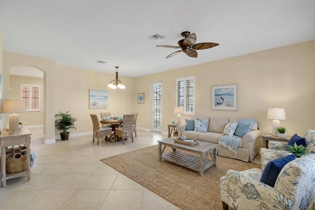 138 Tallow Trail, Jupiter, FL 33458