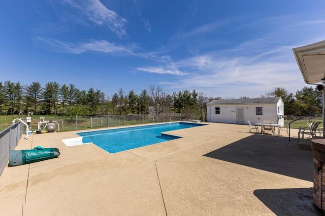 62 ROSSER DR, Luray, VA 22835