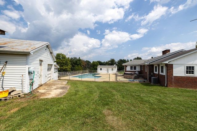 62 ROSSER DR, Luray, VA 22835