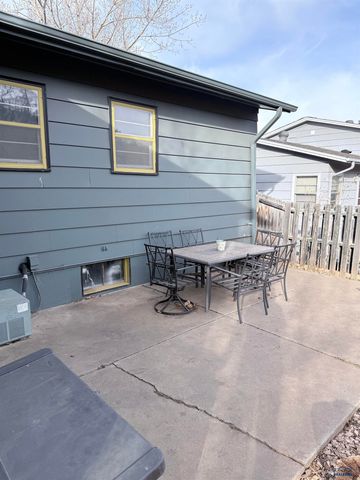 2318 CRUZ DR, Rapid City, SD 57702