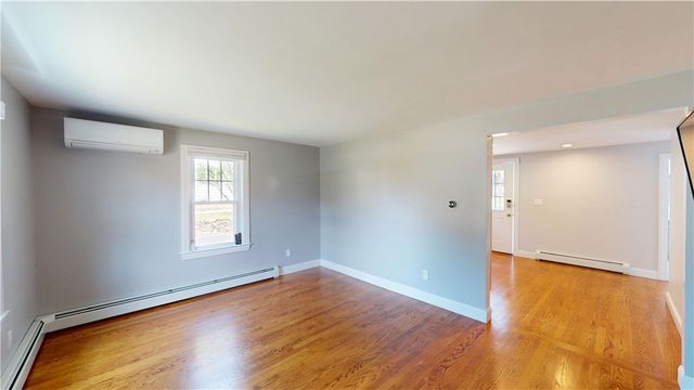 21 Lowell Street, Coventry, RI 02816