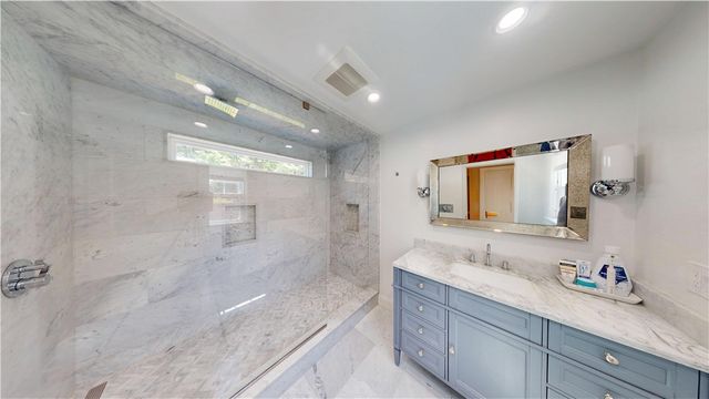 21 Lowell Street, Coventry, RI 02816