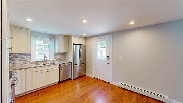 21 Lowell Street, Coventry, RI 02816