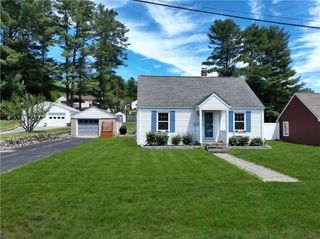 21 Lowell Street, Coventry, RI 02816