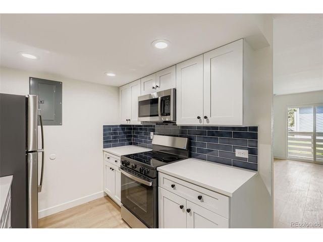 8555 Fairmount Dr A104, Denver, CO 80247