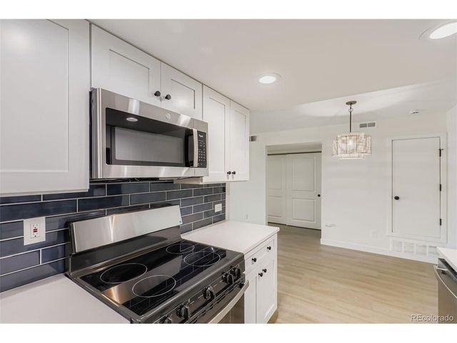 8555 Fairmount Dr A104, Denver, CO 80247