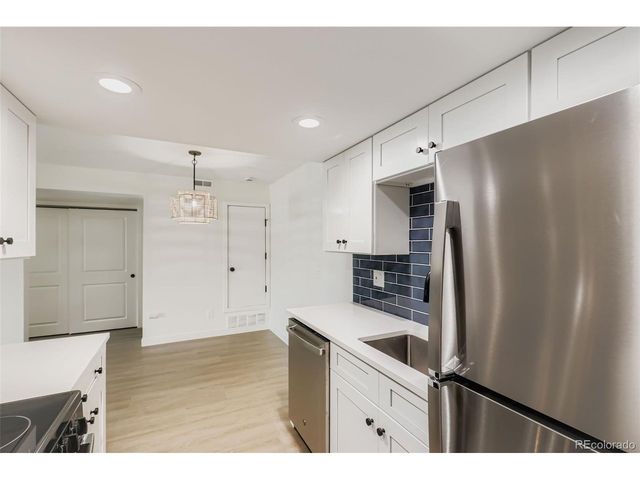 8555 Fairmount Dr A104, Denver, CO 80247