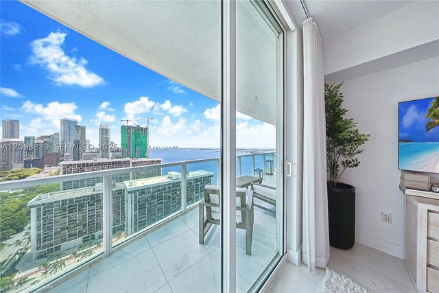 2101 Brickell Ave 3202, Miami, FL 33129