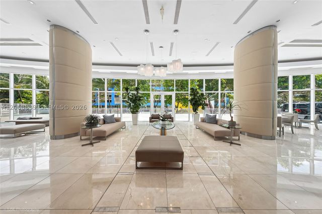 2101 Brickell Ave 3202, Miami, FL 33129