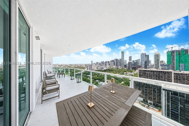 2101 Brickell Ave 3202, Miami, FL 33129