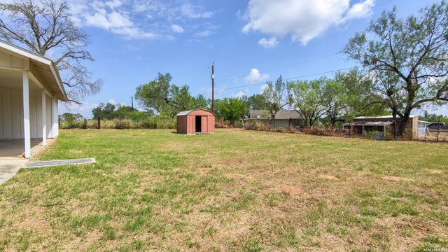 11635 BRIGGS RD, Atascosa, TX 78002