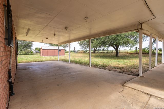 11635 BRIGGS RD, Atascosa, TX 78002