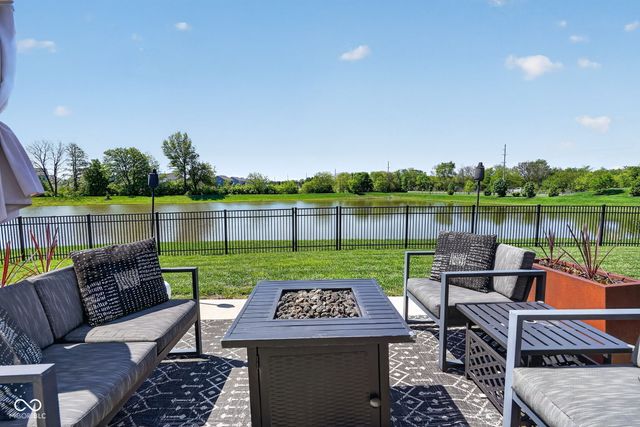6551 Homestead Drive, Whitestown, IN 46075