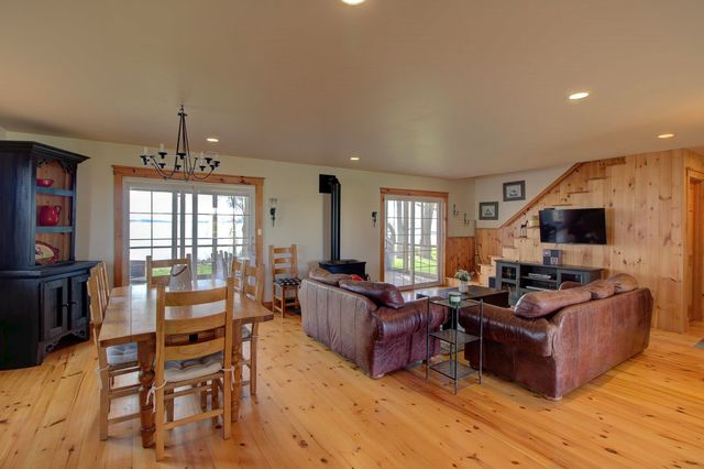23 Mud Point South, Alburgh, VT 05440