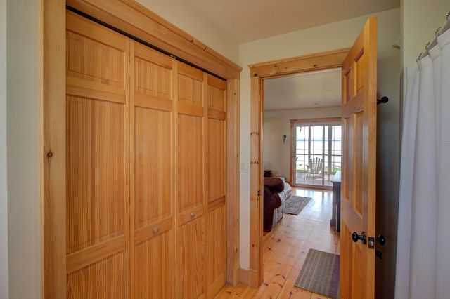 23 Mud Point South, Alburgh, VT 05440