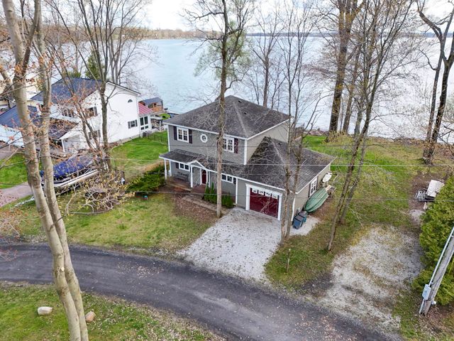 23 Mud Point South, Alburgh, VT 05440
