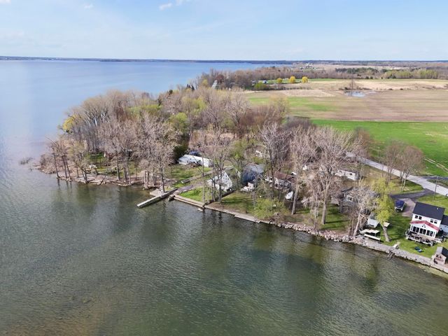 23 Mud Point South, Alburgh, VT 05440
