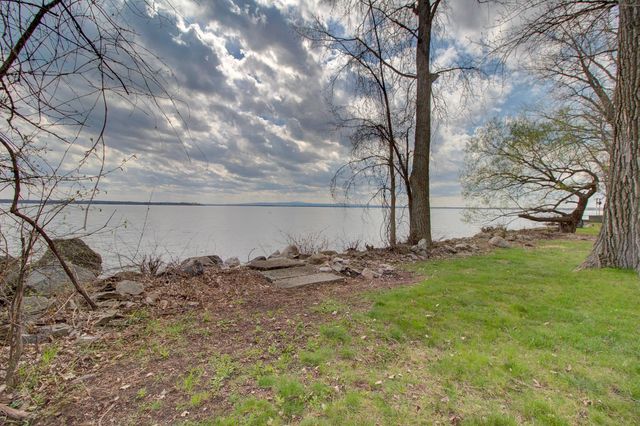 23 Mud Point South, Alburgh, VT 05440