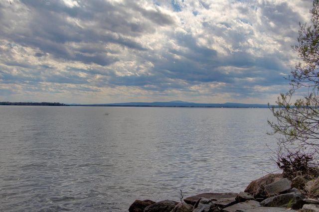 23 Mud Point South, Alburgh, VT 05440