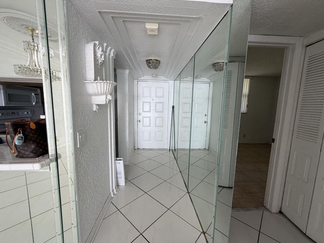 112 Lake Emerald Drive 203, Oakland Park, FL 33309