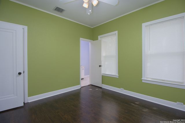 261 E ROSEWOOD AVE, San Antonio, TX 78212