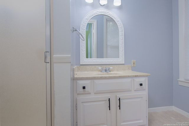 261 E ROSEWOOD AVE, San Antonio, TX 78212