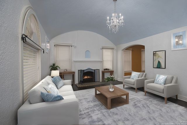 261 E ROSEWOOD AVE, San Antonio, TX 78212