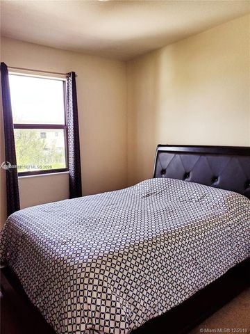 3353 W 91st Ter, Hialeah, FL 33018