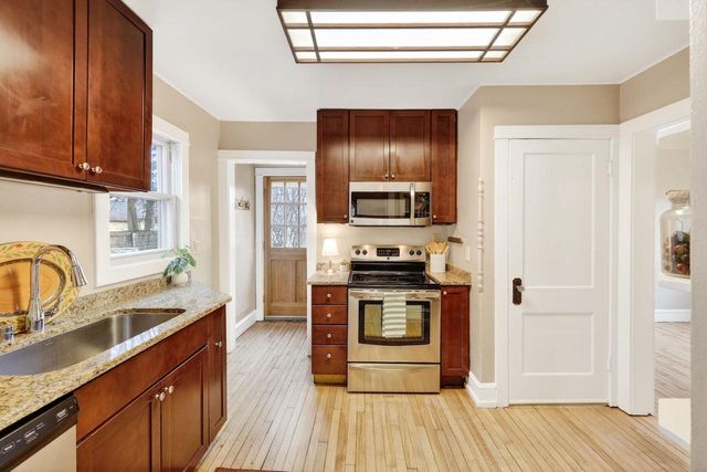 2737 Union Street, Madison, WI 53704