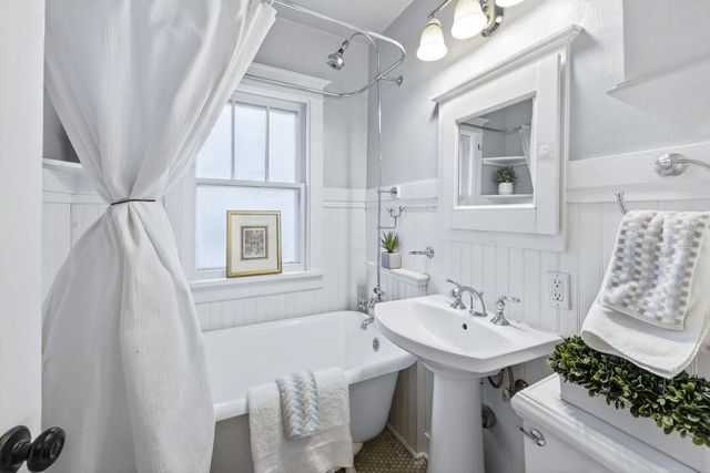 2737 Union Street, Madison, WI 53704