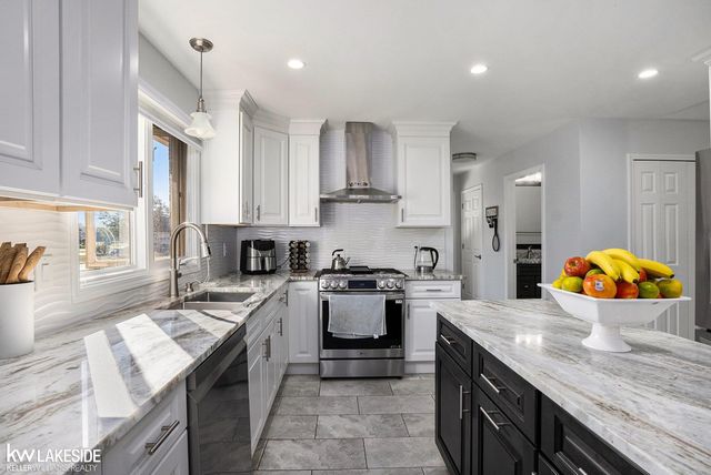 2679 Larch Drive, Sterling Heights, MI 48314