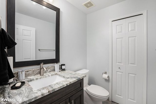 2679 Larch Drive, Sterling Heights, MI 48314