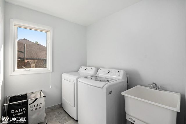 2679 Larch Drive, Sterling Heights, MI 48314
