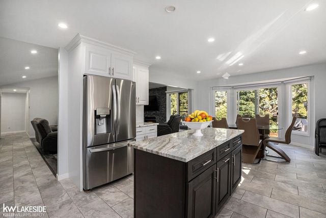 2679 Larch Drive, Sterling Heights, MI 48314