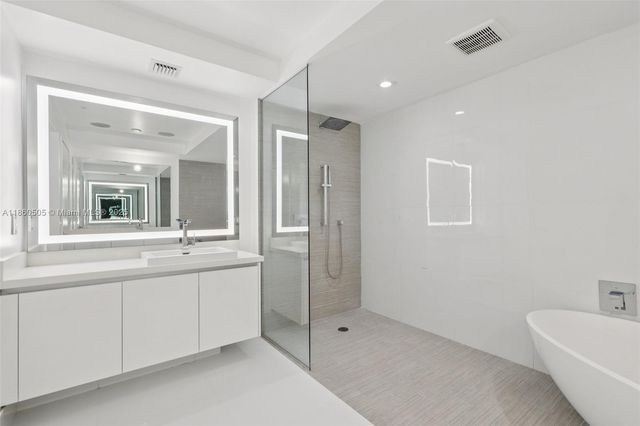 330 Sunny Isles Blvd 5-907, Sunny Isles Beach, FL 33160