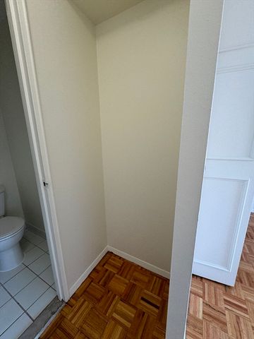 185 Freeman Street 935, Brookline, MA 02446