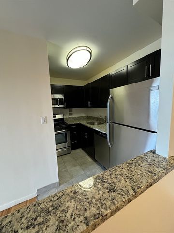 185 Freeman Street 935, Brookline, MA 02446