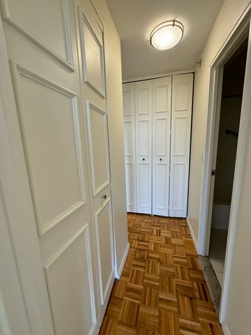 185 Freeman Street 935, Brookline, MA 02446