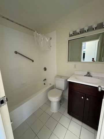 185 Freeman Street 935, Brookline, MA 02446