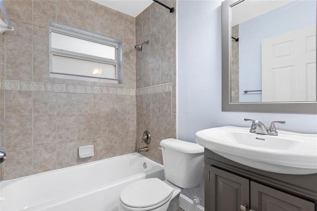 254 NW 2nd Way, Deerfield Beach, FL 33441