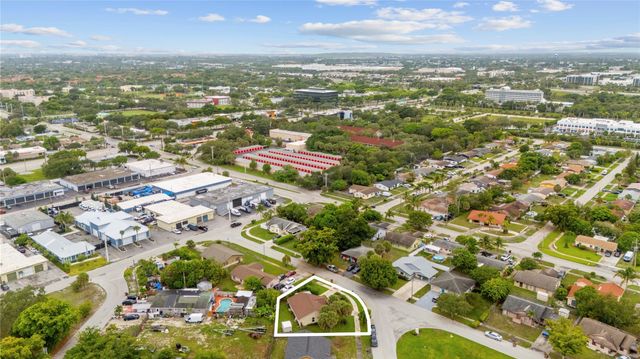 254 NW 2nd Way, Deerfield Beach, FL 33441