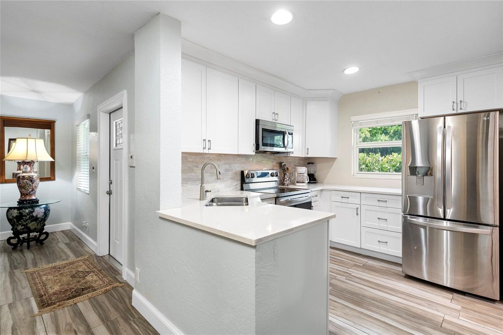 254 NW 2nd Way, Deerfield Beach, FL 33441