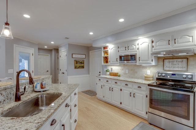 3221 Overhill Ct, Murfreesboro, TN 37130