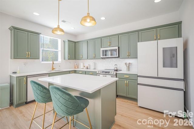 320 Lawrence Gray Road, Charlotte, NC 28262